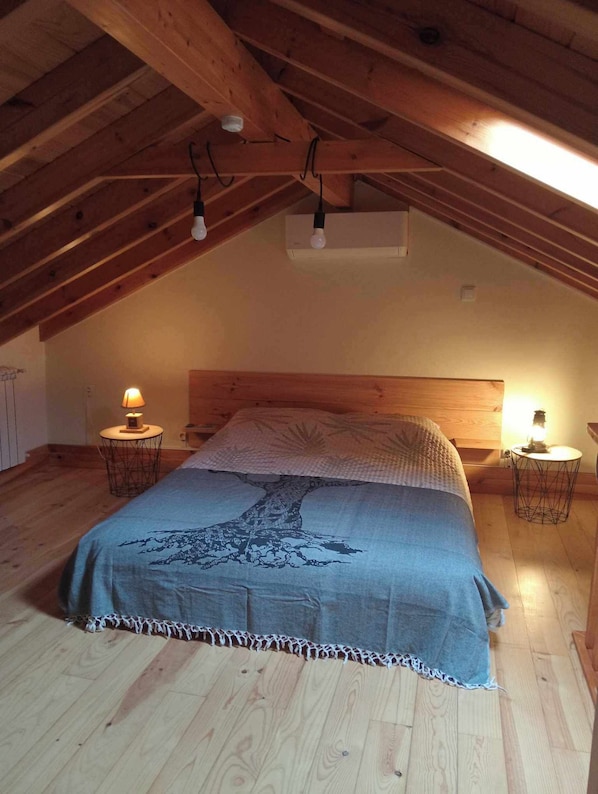 WiFi, bed sheets