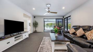 Smart-tv och böcker