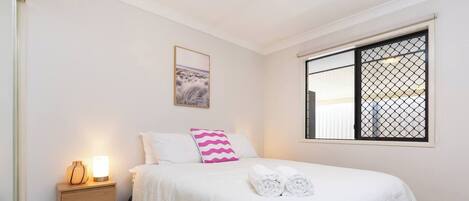 Desk, laptop workspace, iron/ironing board, free WiFi