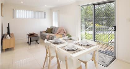 Smart Suites Self Check-in Apartments - 16 Darnley