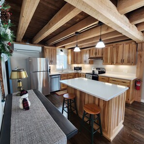 Mikrowelle, Ofen, Herdplatte, Geschirrspüler