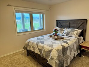 2 bedrooms, desk, travel crib, free WiFi