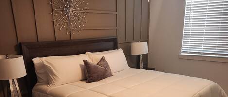 4 chambres, fer et planche à repasser, Wi-Fi, draps fournis