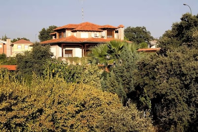 An environment where you can enjoy nature, on the banks of the Alberche River