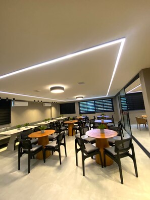 Lanai - Studio Design 3 Apt 812 (Maceio)