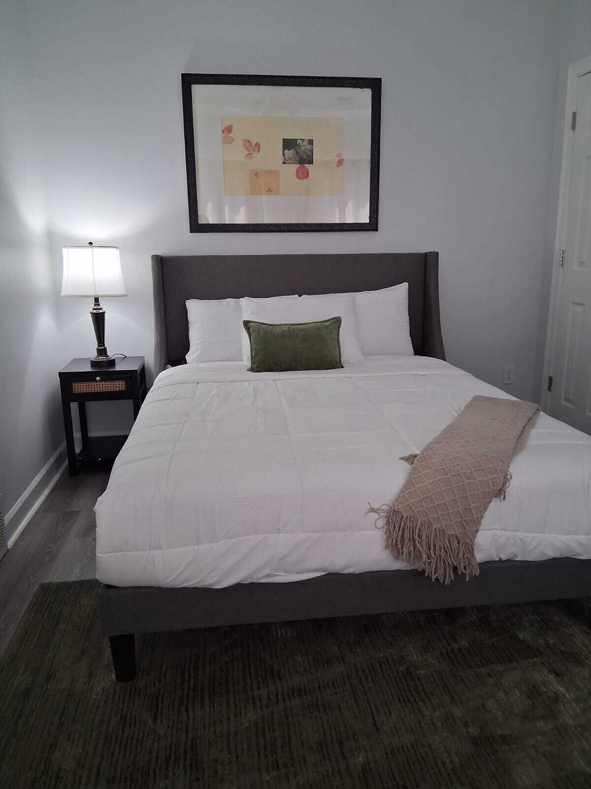 6 slaapkamers, een bureau, een strijkplank/strijkijzer, gratis wifi