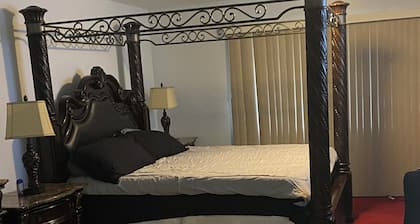 Cozy studio with WiFi and AC in charming New Windsor