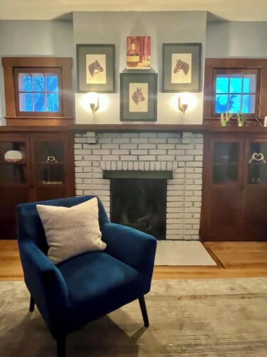 Mid-Century Retreat w/ 5 Star Views!!! Walk to Dining & Bourbon Trail!!!