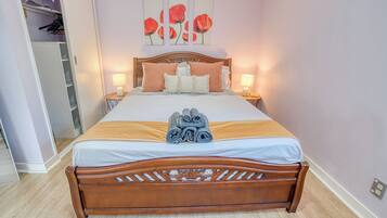 2 bedrooms, iron/ironing board, WiFi, bed sheets