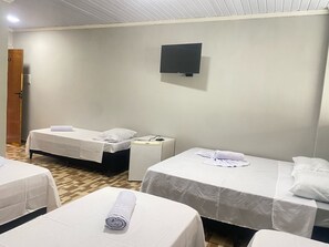 Hypo-allergenic bedding, free WiFi - Pousada Sagrada Devoção (Aparecida)