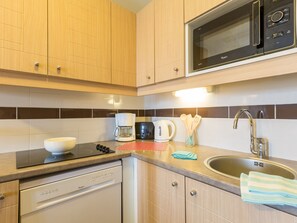 Private kitchen - Le Port by Interhome (Deauville-Trouville)