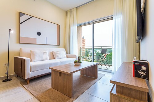 Hestia at Agora Villamorra