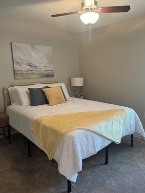 2 bedrooms, iron/ironing board, WiFi, bed sheets