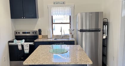 Charming 2-bedroom cottage near Mount Saint Mary’s College in Thurmont