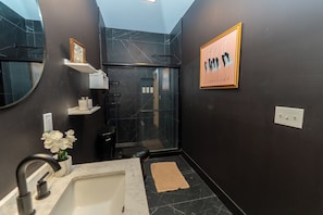 Shower, towels, soap, shampoo - The Aniston; Brand new home in downtown New Albany minutes away from Louisville! (New Albany)
