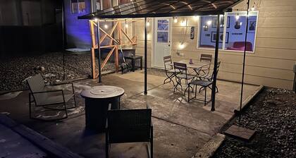 Music Themed 3-bedroom house with WiFi, AC and easy access to FT Carson