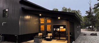 The Loony Uncle Wilderness Suite! 1/4 mile from Lake Vermilion Access.