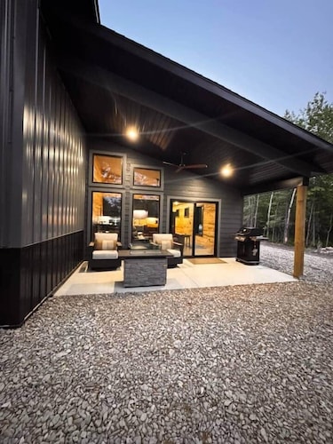 Looney Uncle Trailside Suite