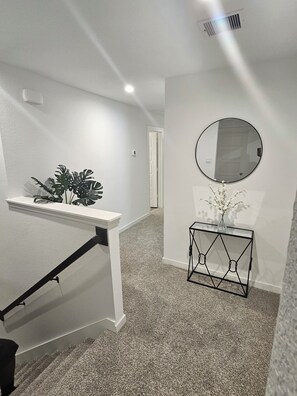 Interior - Spacious 4-bedroom house in amazing Houston with WiFi, AC (Houston)