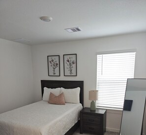 4 chambres, fer et planche Ă repasser, Wi-Fi, literie fournie