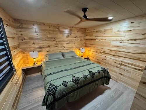 Couples Wilderness Suite