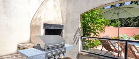 Enceinte de lâhĂ©bergement