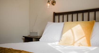 Private Room Above The Silks Pub (Room 1)