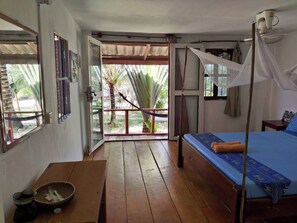 1 bedroom, WiFi, bed sheets - Mangrive bungalows in wonderful Koh rongsamloem island saracen bay (Preah Sihanouk)