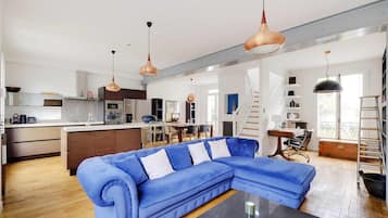 TV connectée, espaces bureaux