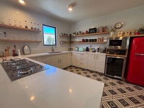Apartment | Private kitchen - Departamento Miles Davis (Val'Quirico)
