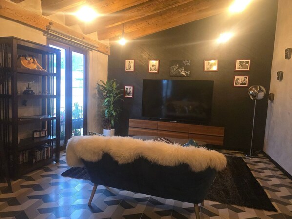 Apartment | Living area