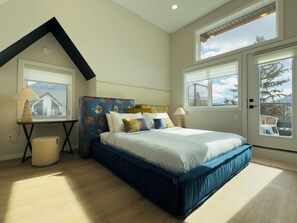 3 Schlafzimmer, Schreibtisch, Bügeleisen/Bügelbrett, Reisekinderbett