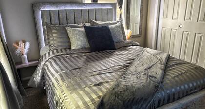 LED Lighting Reclining Sofas - Cozy 3 Bedroom Home In Jacksonville fl