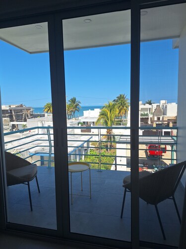 2. Precioso lugar a pasos del Mar.