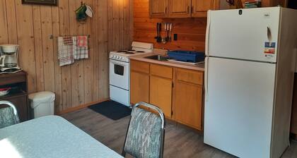 Lakefront 3-bedroom cabin on Crow Lake #4 Bull Moose Lodge