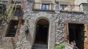 Apartment | Exterior detail