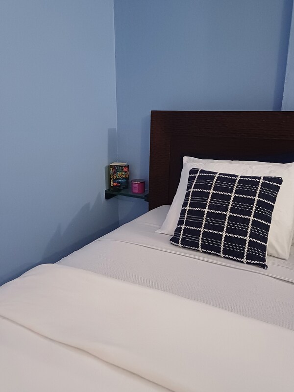 Island Guest Pass - Santa Lucia