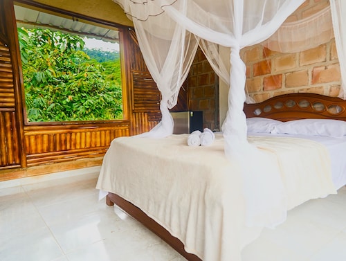 ROYAL COLIBRI ROYAL LAKE AND FOREST VIEW ROYAL COLIBRI ROYAL ROOM WITH PRIVATE DINING AREA