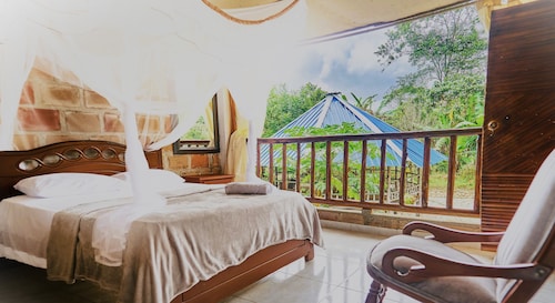 ROYAL COLIBRI ROYAL LAKE AND FOREST VIEW ROYAL COLIBRI ROYAL ROOM WITH PRIVATE DINING AREA