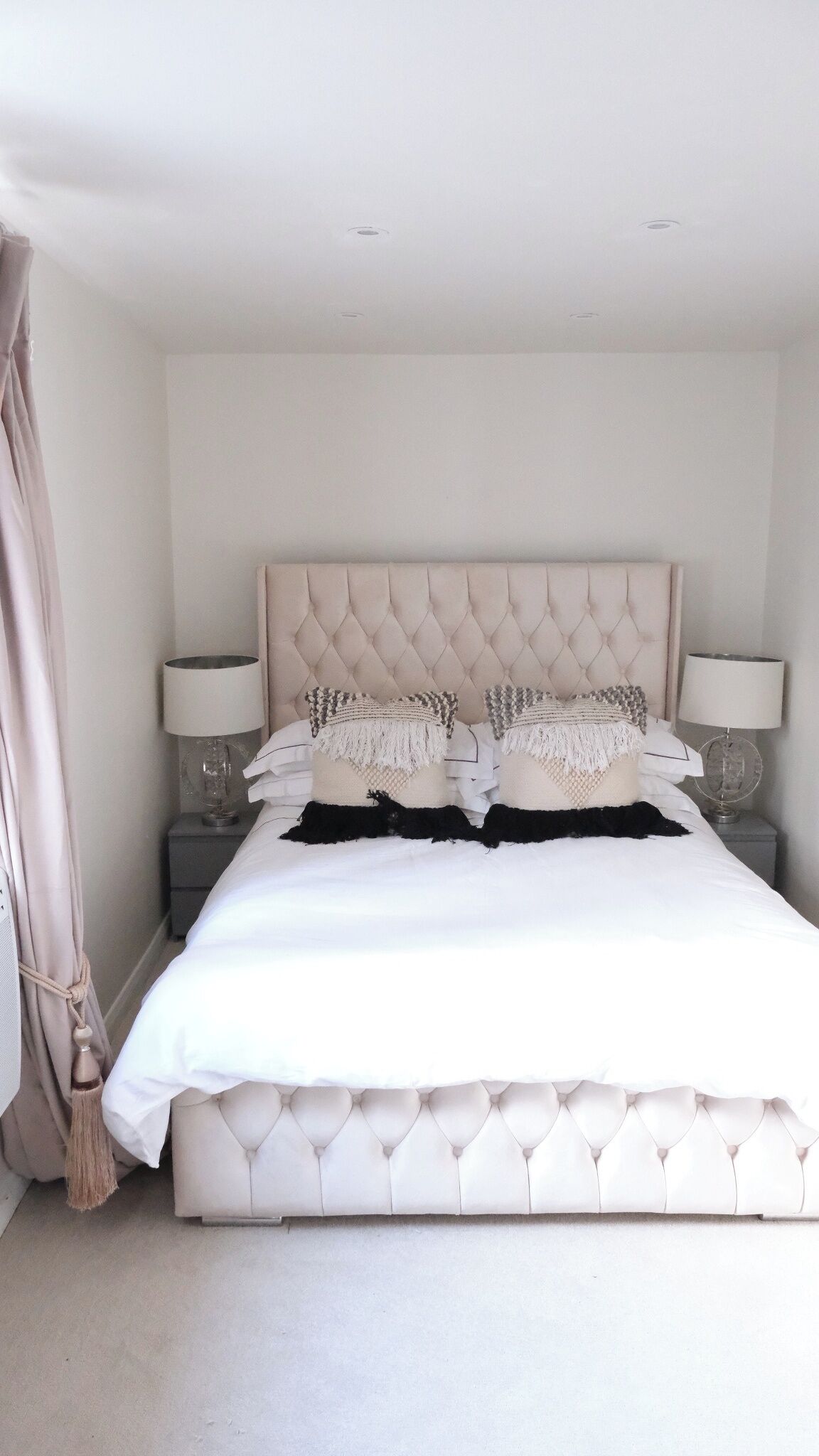 مكواة/لوح كي وواي فاي وملاءات أسرّة