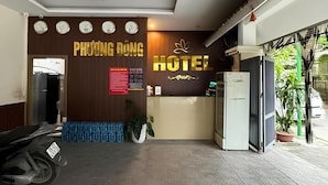 Unclassified image, 3 of 6, button - Phuong Dong Hostel 1 HN - by BAY LUXURY (Hanoi)