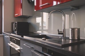 Fridge, microwave, oven, stovetop