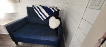 BRAND NEW Blueberry TINY House Stand-Alone Studio w/AC. Cozy Slice of Heaven!