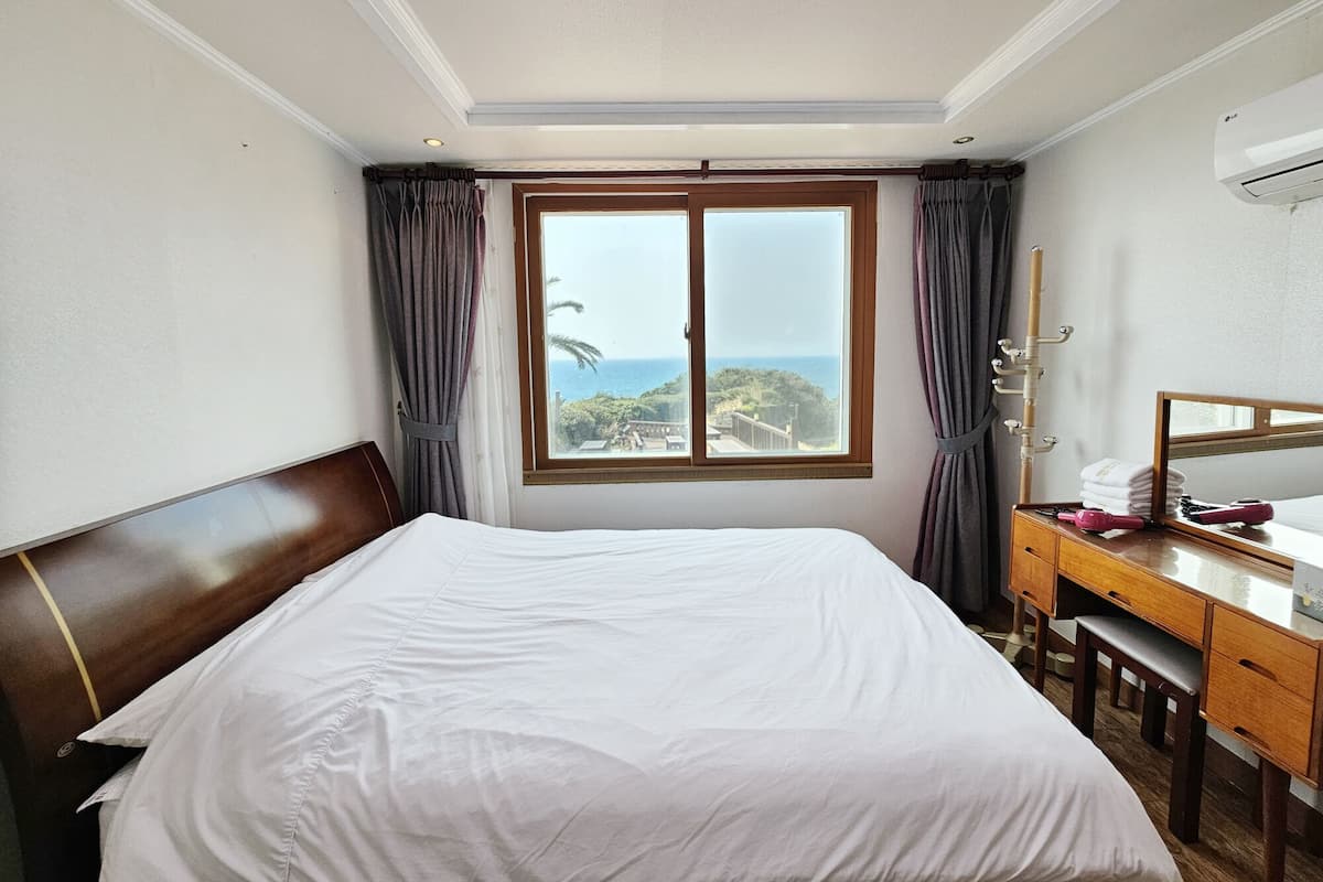20PY Ocean Suite