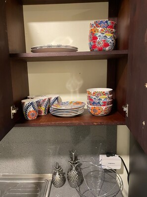 Apartamento Deluxe, balcón, vistas al patio | Cocina privada