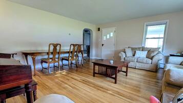 Smart TV, video games, DVD player, books