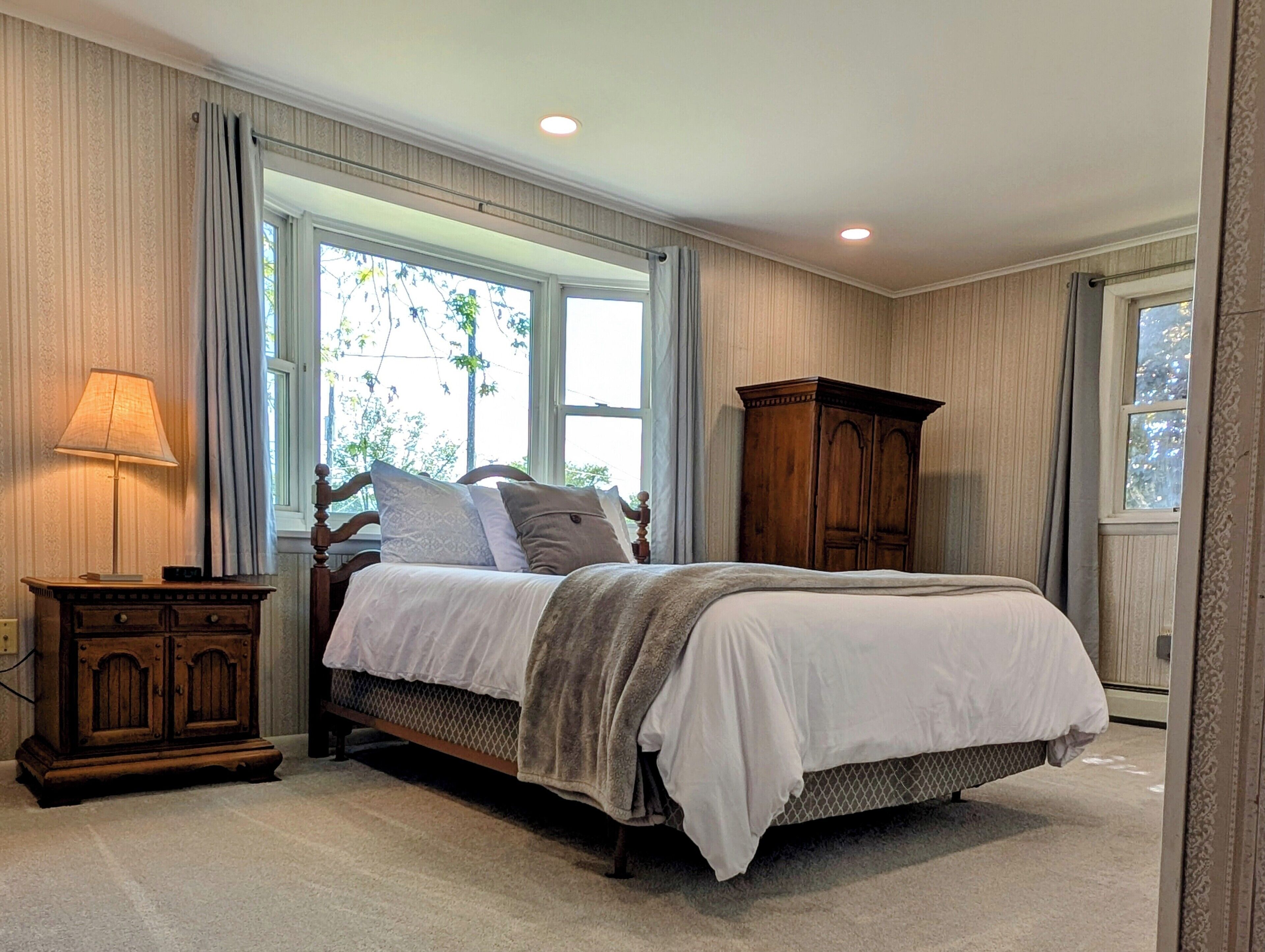 4 chambres, fer et planche à repasser, lit parapluie, Wi-Fi gratuit