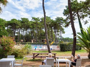 Outdoor dining - Sowell Family Pignada Plage by Interhome (Soustons)