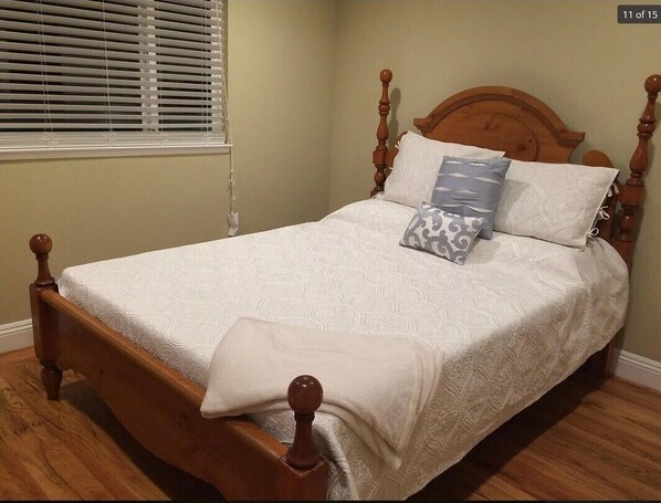 5 Schlafzimmer, Bügeleisen/Bügelbrett, WLAN