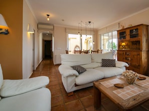 TV - Berdica by Interhome (Benissa)